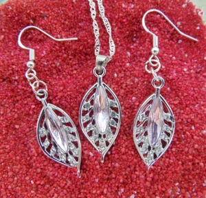 Conjunto de joyas de plata 925 hoja brillante cadena rosa colgante oreja colgante alambre francés - Imagen 1 de 15