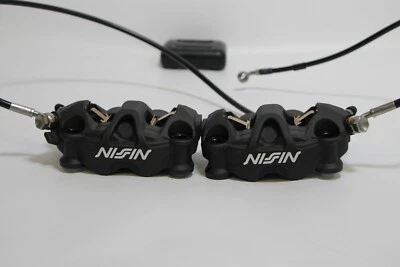 Pinzas de freno delanteras Honda cbr1000rr 2020 con líneas de freno Hel Foto 1 de 4