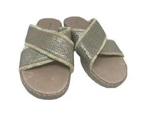 Tommy Bahama Relaxology Damen-Sandalen Größe 6B Modell IDELL silber/goldfarbene Pantoletten - Bild 1 von 7