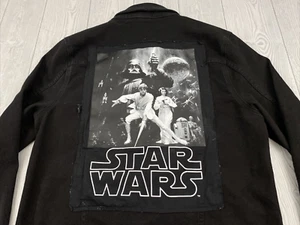 EUC Star Wars Disney Men’s Sz Med Black Denim Jean Jacket Our Universe Trucker - Picture 1 of 11