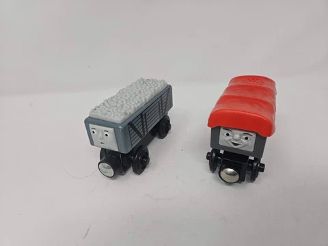 Thomas & Friends Wooden Railway Giggling Troublesome Truck Train Tank Engine GUC Cover