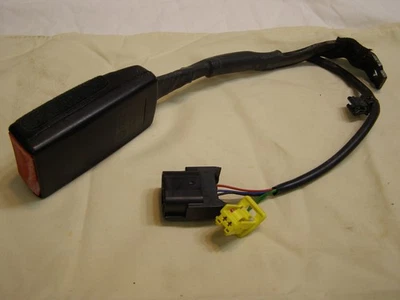 Cinturón de seguridad delantero derecho extremo femenino Volkswagen Jetta Wolfsburg 2008 fabricante de equipos originales 1K3857756AF Foto 1 de 4