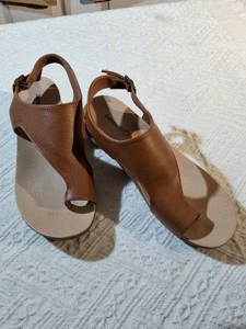 Baretraps Womens Brown Faux Leather Slingback Wedge Sandals Sz 6.5 - Picture 1 of 10