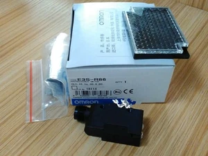 1 pcs OMRON E3S-R86 Photoelectric Sensor - Picture 1 of 1