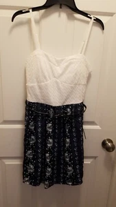 Neu mit Etikett Lily Rose Junior Fit & Flare Kleid mit Gürtel, Größe Large, Einzelhandel 48,00 $ - Bild 1 von 2