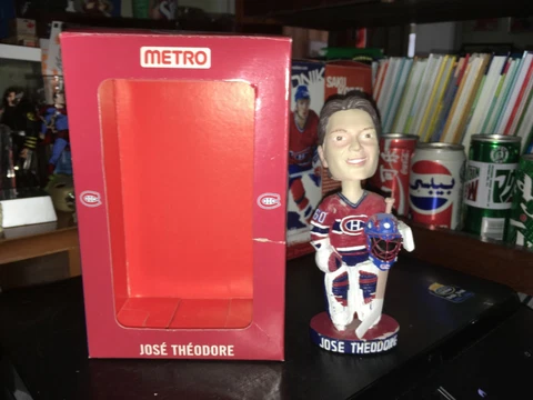 Jose Theodore Montreal Canadiens METRO Bobblehead Doll In Box Chips and Broken Cover