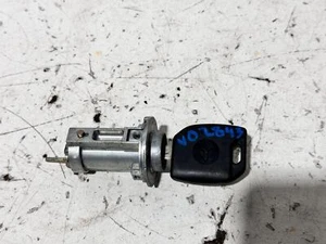 Toyota Celica Ignition Barrel with Key ZZT231 11/1999-10/2005 - Picture 1 of 7