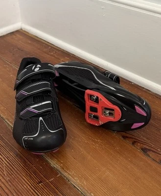 Zapatos de ciclismo de carretera Bontrager Race negros púrpura para mujer EE. UU. 6,5, EUR 38 Foto 1 de 4