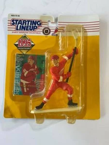 SERGEI FEDOROV Detroit Red Wings Starting Lineup SLU NHL 1995 Figure & Card NEW - Picture 1 of 3