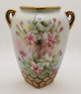 Vintage 5 inch Vase flower design with Gold Trim Made in Japan Unsigned Nippon? - Picture 1 of 11