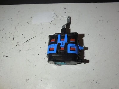 Вакуумный привод климат-контроля 9061821292 98-02 Mercedes Benz W210 E430 E320 - Изображение 1 из 4