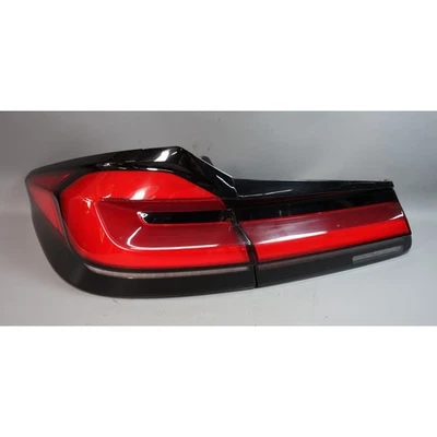 Неоригинальные внутренние и внешние левые задние фонари для BMW G30 5-Series 2017-2020 годов выпуска в стиле LCI - Изображение 1 из 4