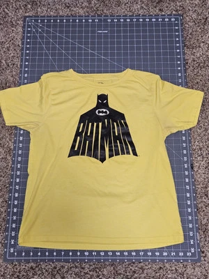 Camiseta gráfica juvenil 2XL amarilla símbolo de Batman con licencia oficial camiseta XXL  Foto 1 de 4