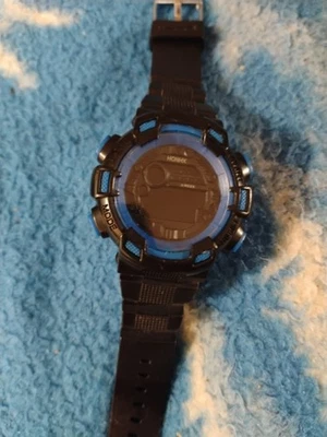Reloj deportivo digital para hombre - necesita batería nueva/funcionamiento de reparación Foto 1 de 4