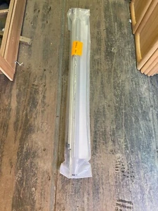  CARAVAN / MOTORHOME PROSTOR / DOMETIC  MAST PROFILE SMALL RH - Picture 1 of 2