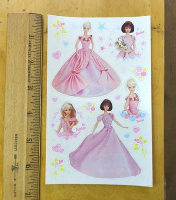 Hoja adhesiva vintage Sandylion Barbie bonita rosa vestidos de graduación Foto 1 de 2