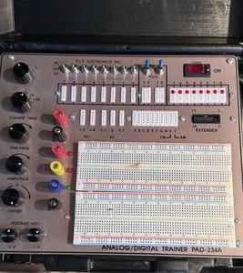 RSR Electronics PAD-234A Electronix Express Assembled Digital/Analog Trainer - Foto 1 di 3