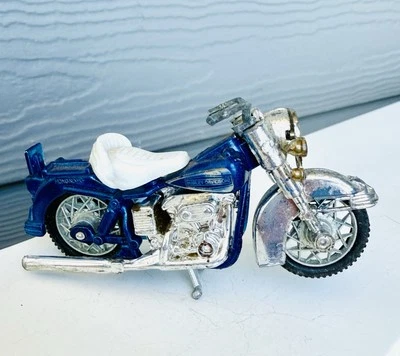 SSK 1:26 Scale Diecast "Champ of the Road" MotorCycle, Harley Davidson Blue Bike - Image 1 of 4