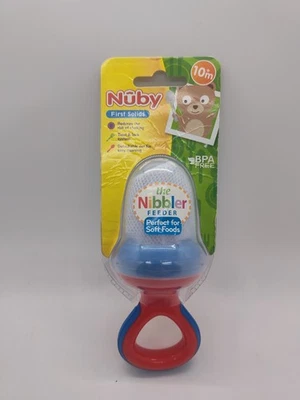 Nûby Nibbler con cubierta de viaje sistema de bloqueo azul/rojo sin BPA  Foto 1 de 2