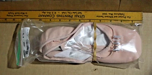 Pink BLOCH Pump Canvas Split Sole dance shoe brand new in box size 5 S0227L - Picture 1 of 3