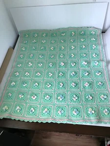 Sweet Unisex Hand Crocheted Baby Blanket 3D Granny Squares Green  - Picture 1 of 5