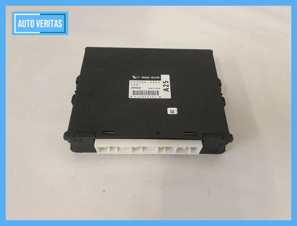 original Daihatsu Cuore L251 1.0L ECU engine engine control unit 89560-B2190 - Image 1 of 3