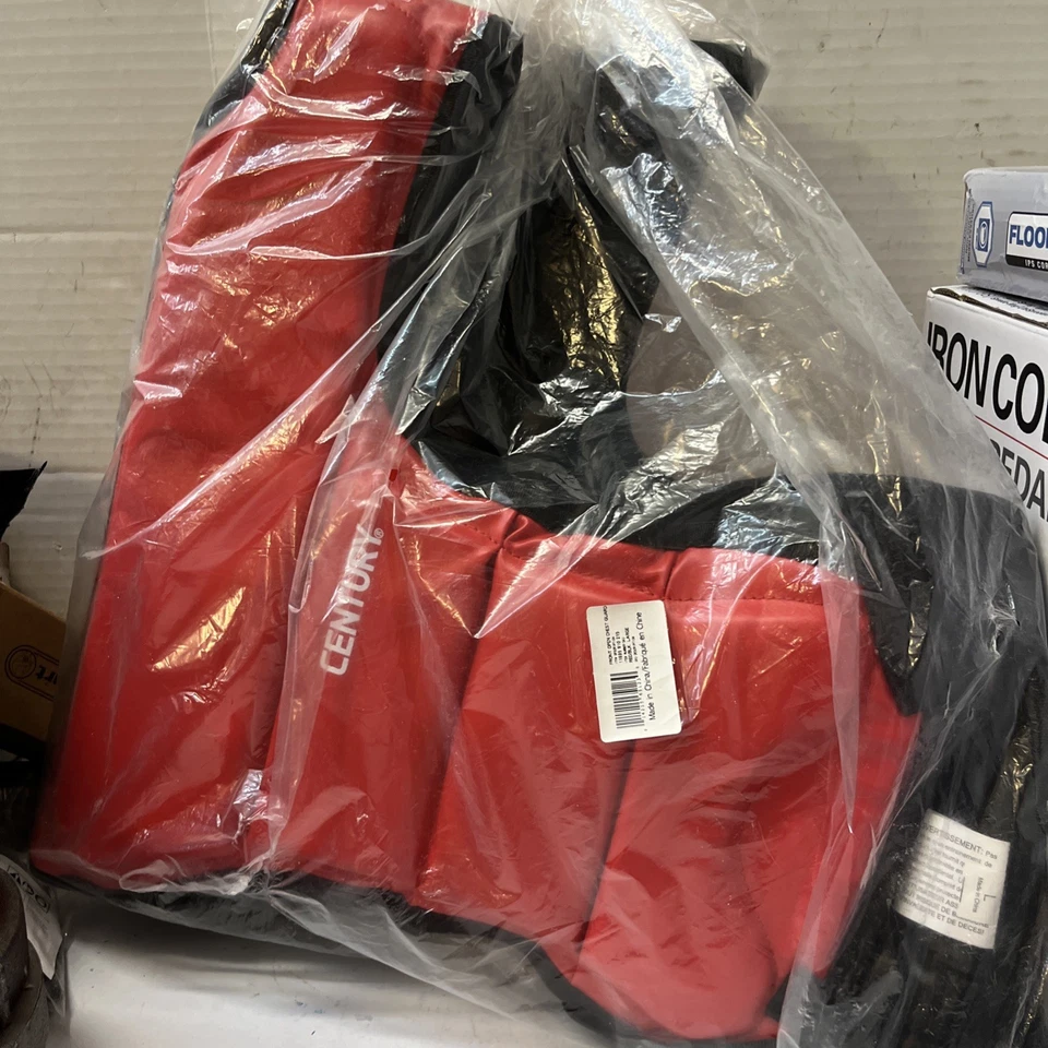 Protector de pecho abierto delantero Century talla grande Foto 1 de 3