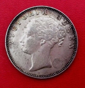 MONNAIE ARGENT 1 RUPEE  I840  VICTORIA QUEEN ANCIENNE DANS SON JUS - Picture 1 of 2