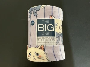 Kohls The Big One Moody Cats Oversized Plush Throw 5ftx6ft - Picture 1 of 4