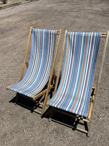 Set Of 2 Vintage Striped Canvas/Wood beach deck chairs Cover