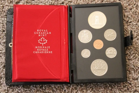 1977 Canada 7 Coin Silver Double Dollar Specimen Mint Set Proof Like Canadian Cover