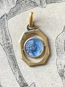 Ancien Pendentif Médaille en plaqué or et émail bleu Ange Angelot Bapteme - Picture 1 of 2
