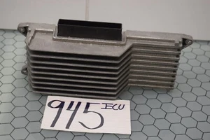 09-16 A4 #945 Radio Stereo Amplifier ECM ECU 8R1 035 223 A - Picture 1 of 9