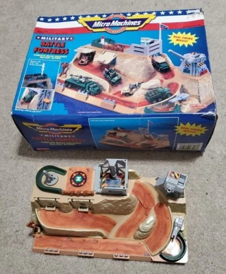 Micro Machines Military Battle Fortress 7006 w/ Box 1991 Galoob FIRING MISSILE! - Image 1 of 4