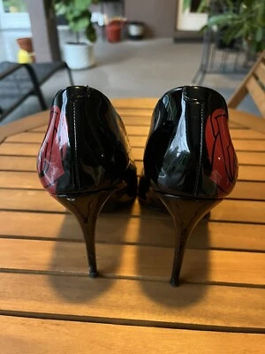 Women’s Black Patent Leather Heels Size 8 1/2 - Image 1 of 4
