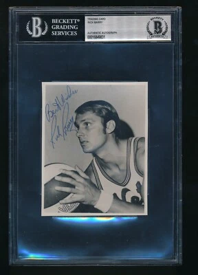 Foto firmada por Rick Barry 1971 novato radiocontrol Bas Beckett * Foto 1 de 3