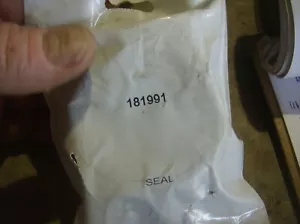 181991 SEAL - Picture 1 of 2