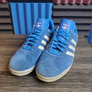 adidas gazelle azul marino hombre