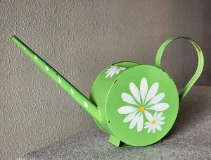 Rare VTG Hand-Painted GREEN + DAISIES Metal WATERING CAN Long-Spout COTTAGE CORE - Picture 1 of 23