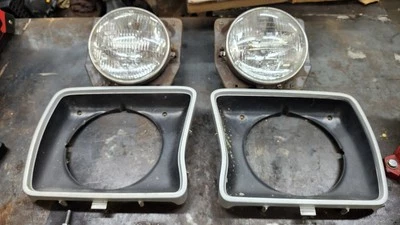 Ковши и ободки фар 1978 Ford F150 F250 F350 Bronco индивидуальный уровень отделки - Изображение 1 из 4