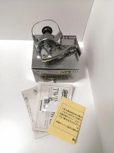 Shimano 05 Twin Power 2500S nur Rollengehäuse mit Box Zubehör gebraucht aus Japan - Bild 1 von 10