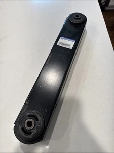 Nuevo brazo de control inferior trasero Mopar 52088682AC Jeep Liberty 2002-2006 - Imagen 1 de 5