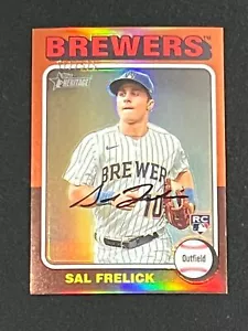 2024 Topps HERITAGE SAL FRELICK CROMO REFRACTOR 317/575 CERVECEROS RADIOCONTROL #451 - Imagen 1 de 2