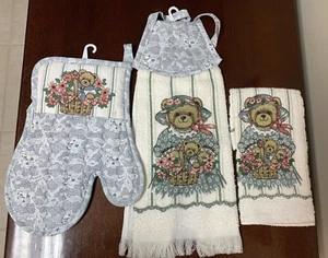 New Vintage B&D Kitchen Towel Oven Mitt Set of 3 Teddy Bear Basket Bonnet - Picture 1 of 2
