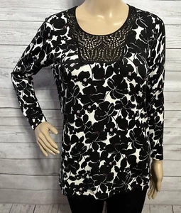 Charter Club Pullover klein schwarz weiß Blumen dünner Strick Häkelausschnitt Viskose Nylon - Bild 1 von 14