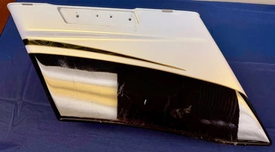 Harley-Davidson CVO™ Road Glide White Gold/Starfire Black Left Saddlebag Bottom - Изображение 1 из 4