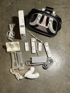 Nintendo Wii con Bolsa de Bolos Wii Play 1 Controlador Potencia Sensor AV RVL-001 - Imagen 1 de 7