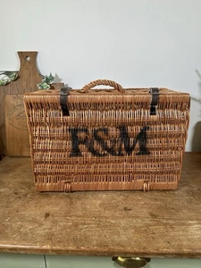 Fortnum and Mason F&M Wicker Hamper / Picnic / Storage Basket 48cm x 30cm x 20cm - Picture 1 of 9