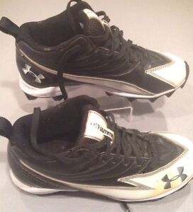 Youth Cleats Under Armour 5 1/2 Hammer Black