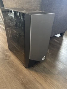 Used Cyber Power Gaming PC: AMD Ryzen 5, 16GB DDR5 1TB SSD.  About 2 yrs old - Picture 1 of 3
